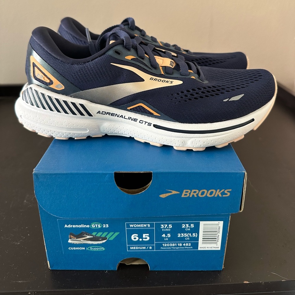 Brooks Adrenaline GTS 23